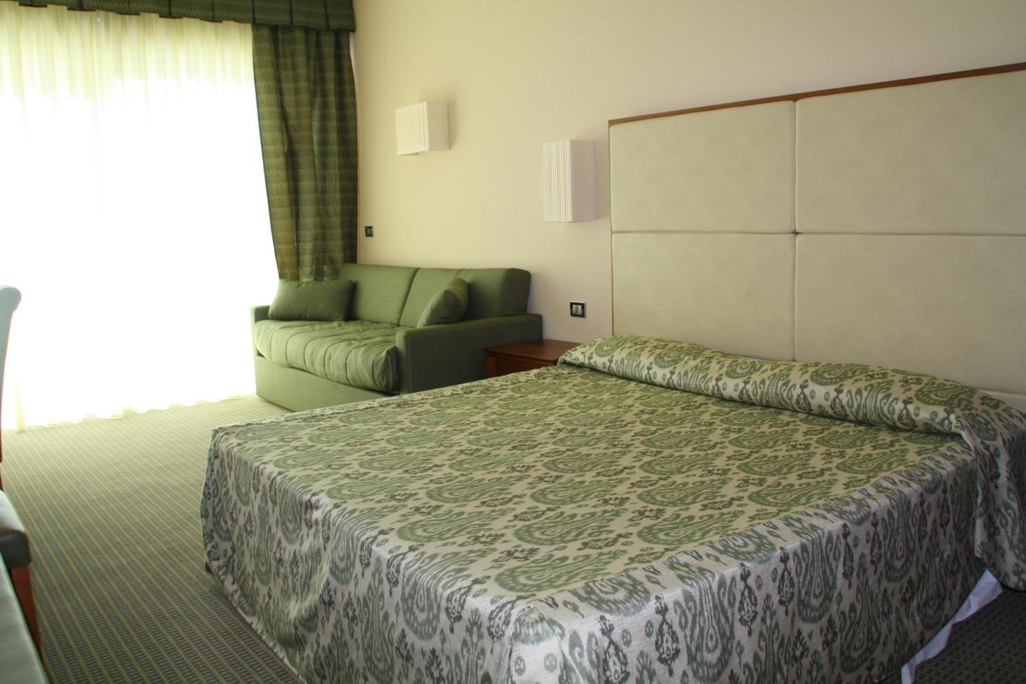 Hotel Villaggio Club Altalia Brancaleone Exteriér fotografie