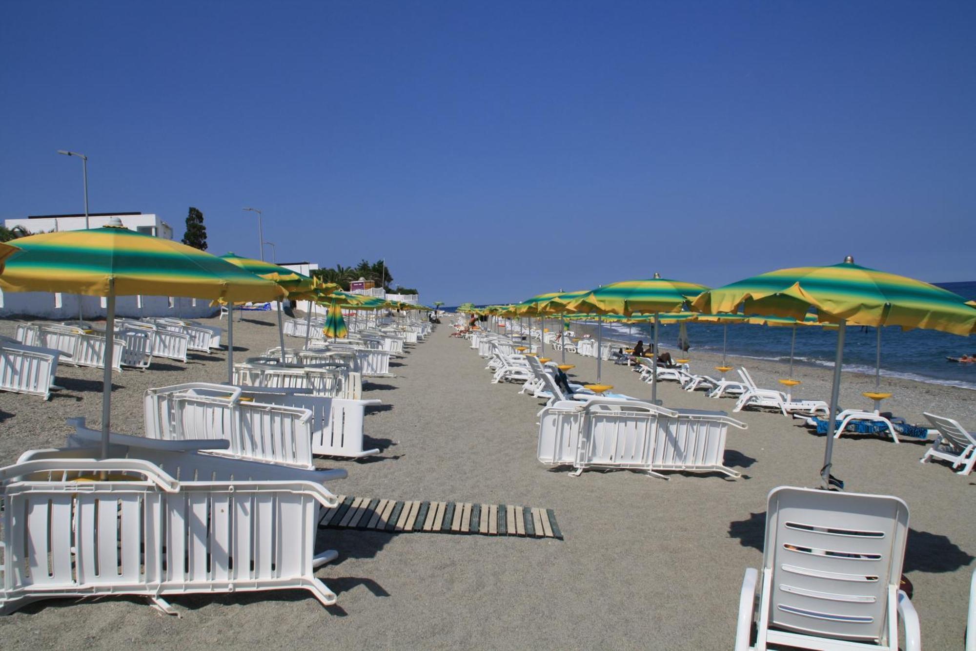 Hotel Villaggio Club Altalia Brancaleone Exteriér fotografie